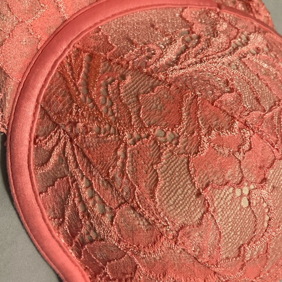 Victoria Secret Barbie Pink Push-Up Bra 32C - Picture 4 of 4